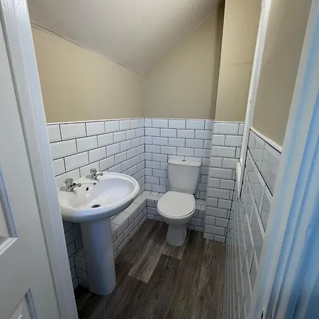Waterfront Duplex Right On The Harbour 1br